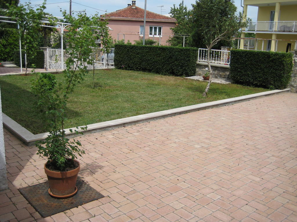Apartments Carmelo Rovinj Exterior foto